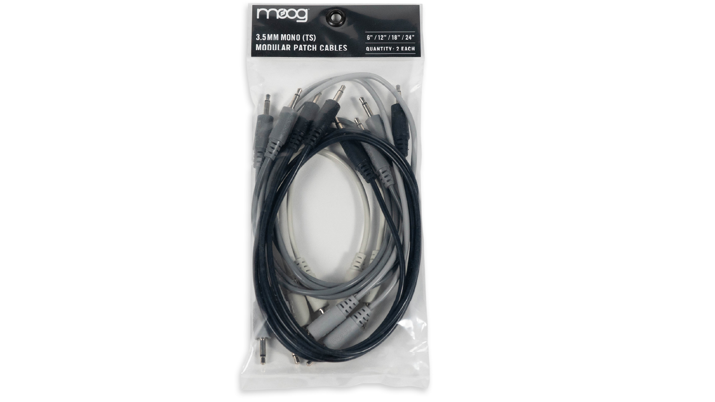 Contains 2 x 6“, 2 x 12“, 2 x 18“ und 2 x 24“ 3.5 mm Patch Cables