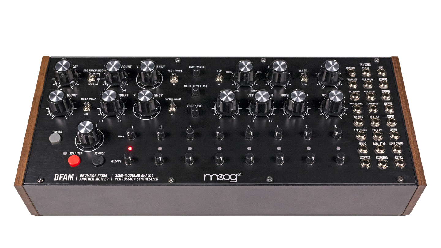 Drummer from Another Mother, Semi-Modularer Analog Percussion Synthesizer